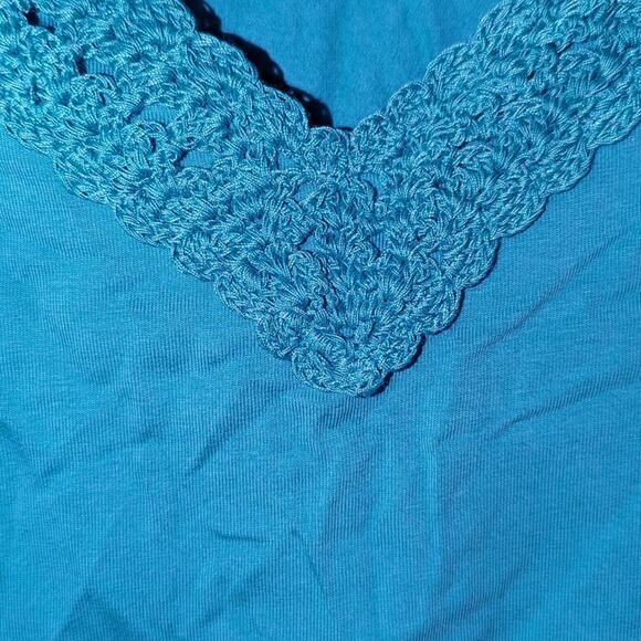 New Pale Blue Top with Crocheted V-Neck - 2X 0052 - Picture 4 of 8